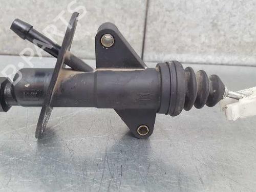 Used Clutch slave cylinder FORD MONDEO III Saloon (B4Y) 2.0 16V TDDi / TDCi (115 hp) 13974858