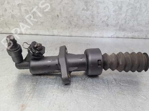 Used Clutch slave cylinder PEUGEOT 407 (6D_) 2.0 (6DRFNB, 6DRFNE) (136 hp) 13976719