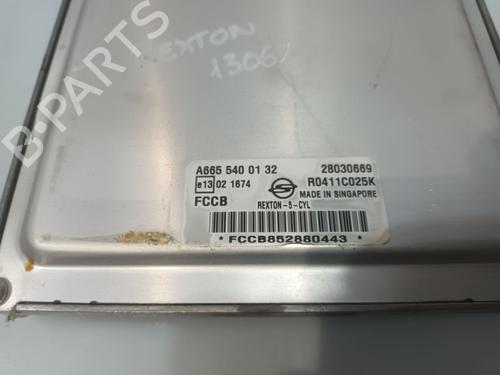 Used Engine control unit (ECU) SSANGYONG REXTON / REXTON II (GAB_) 2.7 Xdi (163 hp) 30886710