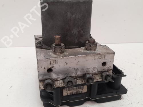 Used ABS pump MERCEDES-BENZ B-CLASS Sports Tourer (W245) B 200 CDI (245.208) (140 hp) 12706128