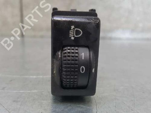 Used Switch NISSAN NV200 / EVALIA Bus 1.5 dCi 90 (M20, M20M) (90 hp) 12747282