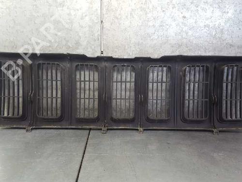 Grille JEEP GRAND CHEROKEE I (ZJ, ZG) 4.0 i 4x4 (ZJ) | BP12709397C40 
