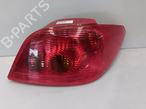 Used Right taillight PEUGEOT 307 (3A/C) 1.6 16V (109 hp) 31757841