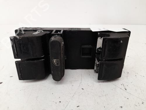 Used Left front window switch SEAT TOLEDO III (5P2) [2004-2009]  12749190
