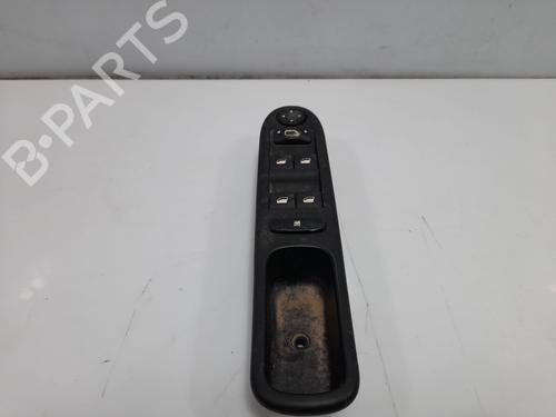 Used Left front window switch Left front window switch PEUGEOT 307 Break (3E) 1.6 HDi 110 (109 hp) 33411510 33411510