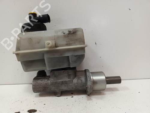 Used Brake master cylinder RENAULT ESPACE III (JE0_) 2.2 12V TD (JE0E, JE0H, JE0P) (113 hp) 14834122