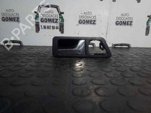 Used Front right interior door handle Front right interior door handle MERCEDES-BENZ 190 (W201) E 1.8 (201.018) (109 hp) 12817915 12817915