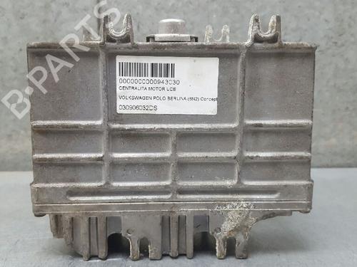 Used Engine control unit (ECU) VW POLO III (6N1) 60 1.4 (60 hp) 12818014