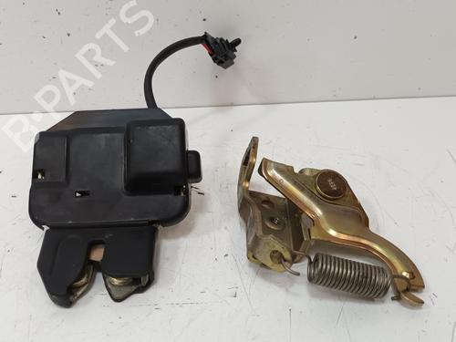 Used Tailgate lock NISSAN PRIMERA (P11) 1.6 16V (99 hp) 17049277
