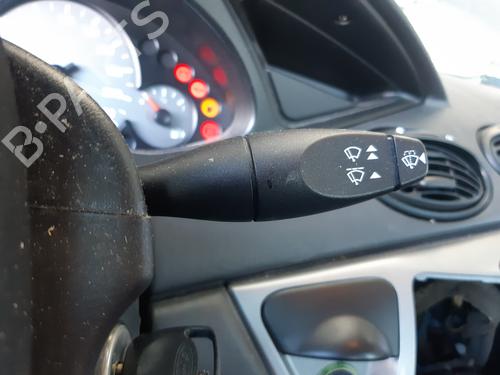 Fuse box FORD FOCUS I (DAW, DBW) 1.6 16V | BP25304284E1 