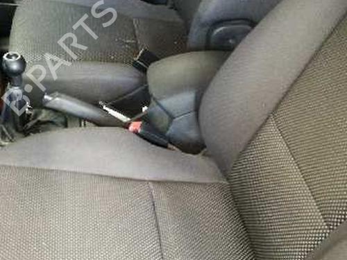 Right front steering knuckle KIA SPORTAGE II (JE_, KM_) 2.0 CRDi 4WD | BP12736401M26 