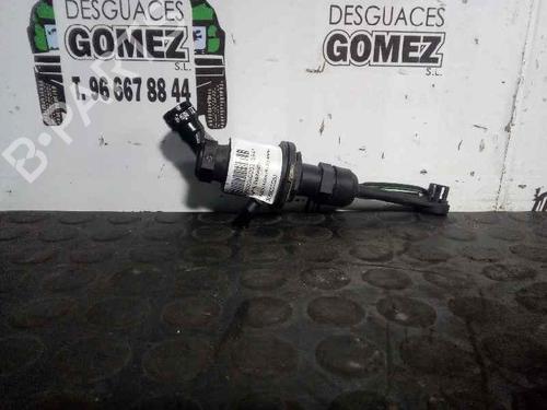 Used Clutch slave cylinder NISSAN MICRA III (K12) 1.2 16V (80 hp) 13982619