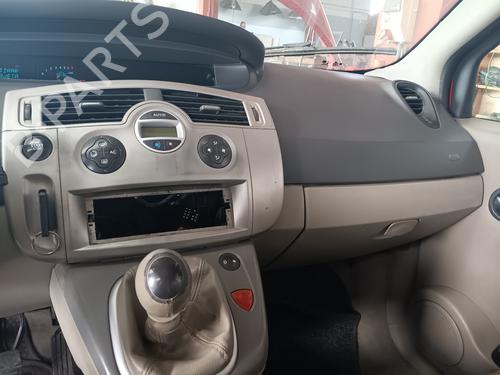 Headlight switch RENAULT SCÉNIC II (JM0/1_)  | BP18134353I24 