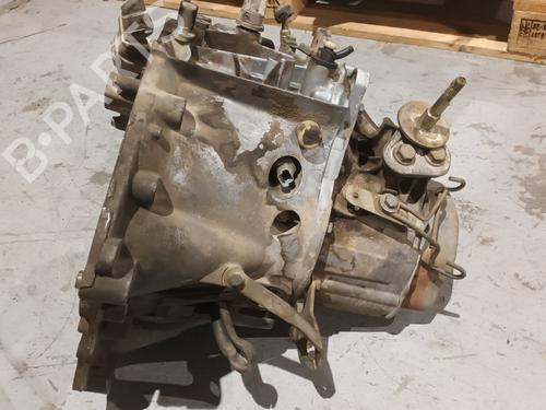 Used Gearbox CITROËN XSARA (N1) 1.9 D (70 hp) 30889263