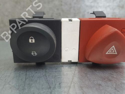 Used Warning switch Warning switch RENAULT MEGANE II Estate (KM0/1_) 1.5 dCi (KM0F, KM0T, KM2B) (82 hp) 12695349 12695349
