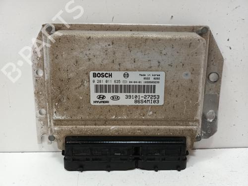 Used Engine control unit (ECU) HYUNDAI SANTA FÉ I (SM) 2.0 CRDi (113 hp) 16056292