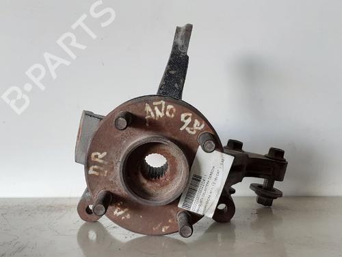 Used Right front steering knuckle NISSAN MICRA II (K11) 1.0 i 16V (54 hp) 12747392