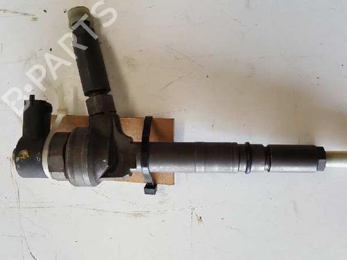 Used Injector OPEL ASTRA H (A04) [2004-2014]  12736518