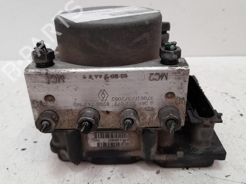 Used ABS pump RENAULT CLIO III (BR0/1, CR0/1) 1.5 dCi (BR17, CR17) (86 hp) 12768014