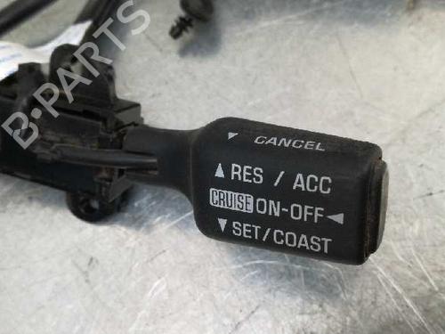 Steering wheel controls TOYOTA AVENSIS Estate (_T25_) 2.2 D-4D (ADT251_, ADT251R) | BP12732250E15 