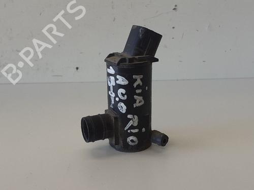 Used Washer pump KIA RIO I Hatchback (DC) 1.5 16V (97 hp) 13977292