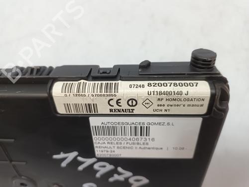 Fuse box RENAULT SCÉNIC II (JM0/1_)  | BP23859852E1 