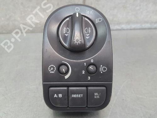 Commande de phare JAGUAR X-TYPE I (X400) 2.1 V6 | BP12735593I24 