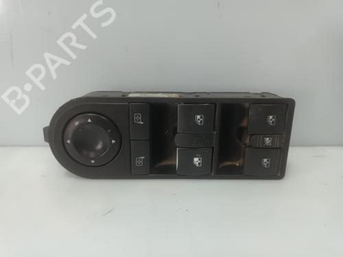 Venstre fortil elrude kontakt OPEL ASTRA H (A04) [2004-2014]  31128558