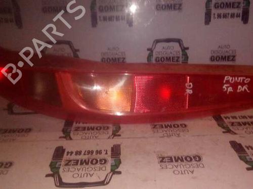 Used Right taillight FIAT PUNTO (176_) 60 1.2 (58 hp) 12794822
