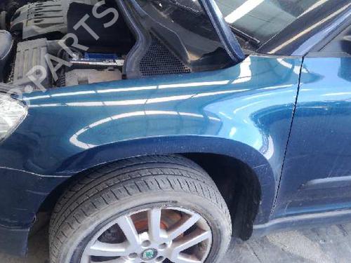 Guarda-lamas esquerdo SKODA YETI (5L) 2.0 TDI 4x4 (170 hp) 5L0821021 | 5L0821021 |