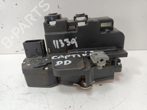 Used Front right lock CHEVROLET CAPTIVA (C100, C140) 3.2 4WD (230 hp) 16752561
