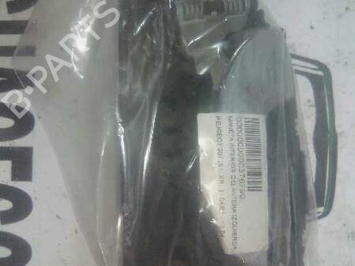 Used Front left interior door handle Front left interior door handle 12795351 12795351