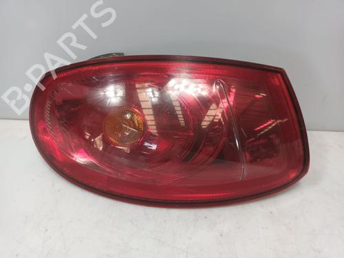 Feu arrière droit FIAT BRAVO II (198_) 1.9 D Multijet (198AXB1A) (120 hp) 32250476
