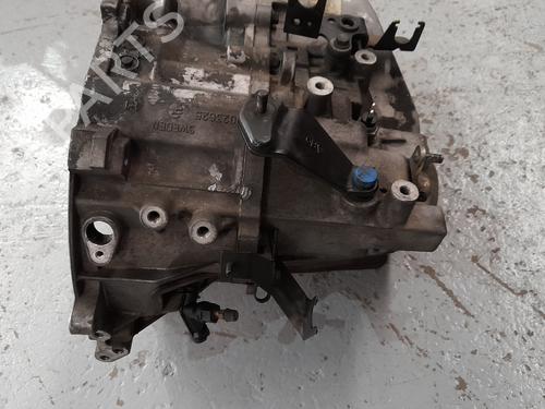 Gearbox VOLVO S40 I (644) 1.9 DI | BP12763076M3 