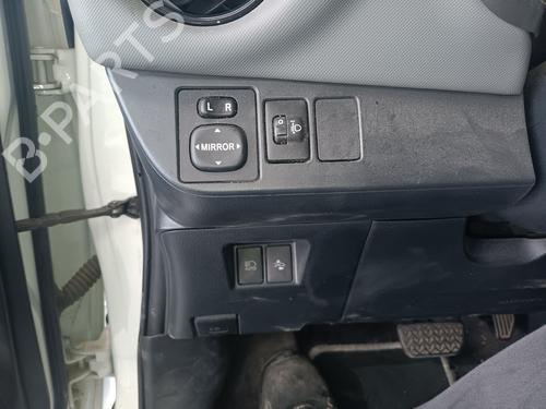 Hood lock TOYOTA YARIS (_P13_) 1.5 Hybrid (NHP130_) | BP21286537C133 