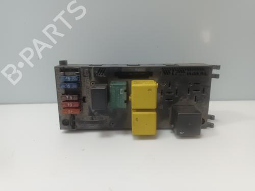 Used Fuse box Fuse box MERCEDES-BENZ E-CLASS (W210) E 300 Turbo-D (210.025) (177 hp) 33885001 33885001