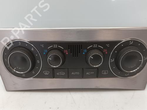 Used Climate control MERCEDES-BENZ C-CLASS (W203) C 180 Kompressor (203.046) (143 hp) 19314674
