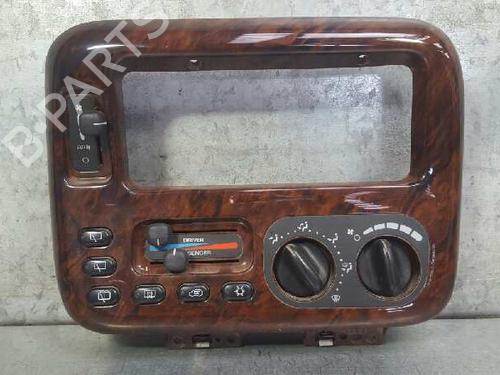 Used Climate control CHRYSLER VOYAGER / GRAND VOYAGER III (GS_, NS_) 3.3 i (158 hp) 12714111