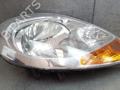 Højre forlygte NISSAN PRIMASTAR Van (X83) 2.0 dCi 115 (114 hp) 12749845