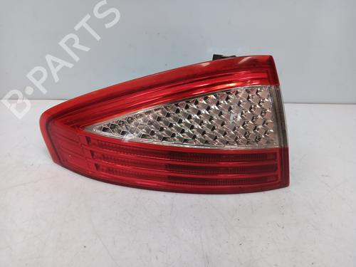 Used Left taillight FORD MONDEO IV (BA7) [2007-2015]  26221874
