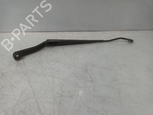 Front windshield wiper arm KIA SORENTO I (JC) | BP30081681C143