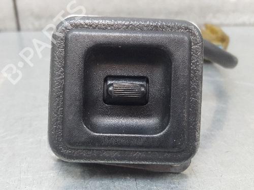Used Right front window switch Right front window switch 12688492 12688492