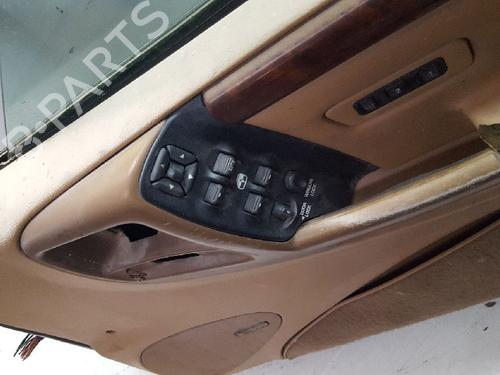 Right front door JEEP CHEROKEE (XJ) 4.0 i | BP12813976C3 