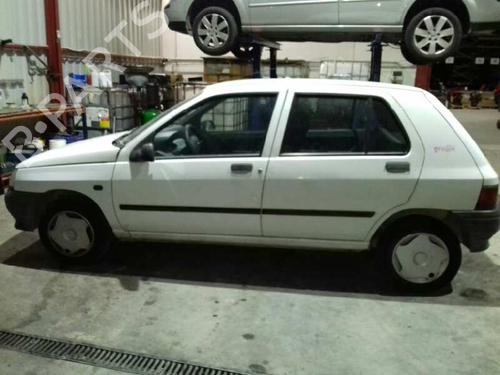 Right headlight RENAULT CLIO I (B/C57_, 5/357_) 1.4 (B57J, C57J, B57P) | BP12755605C29