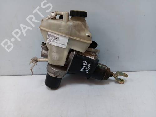 brake-master-cylinder-mercedes-benz-e-class-w211-2002-2003-2004-2005-2006-2007-2008-2009-40185853 main image