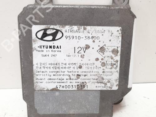Used ECU airbags HYUNDAI SONATA IV (EF) 2.0 16V (136 hp) 12684626