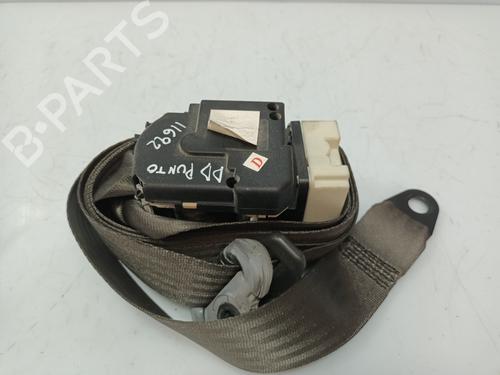 Used Front right seatbelt FIAT PUNTO (176_) 60 1.2 (176AP, 176AR, 176AQ, 176BB) (60 hp) 19065917