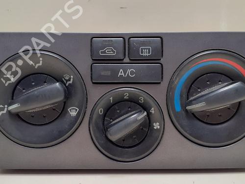 Used Climate control HYUNDAI ELANTRA III (XD) 2.0 CRDi (113 hp) 12687260