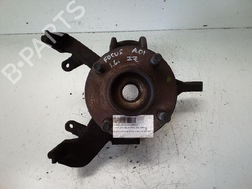 Used Left front steering knuckle FORD FOCUS I (DAW, DBW) 1.6 16V (100 hp) 12740226
