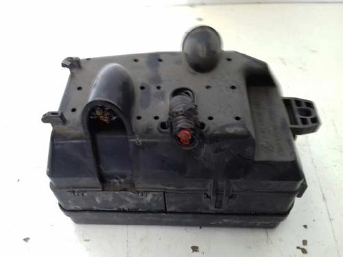 Used Fuse box FORD MONDEO III (B5Y) 2.0 16V DI / TDDi / TDCi (90 hp) 12760885
